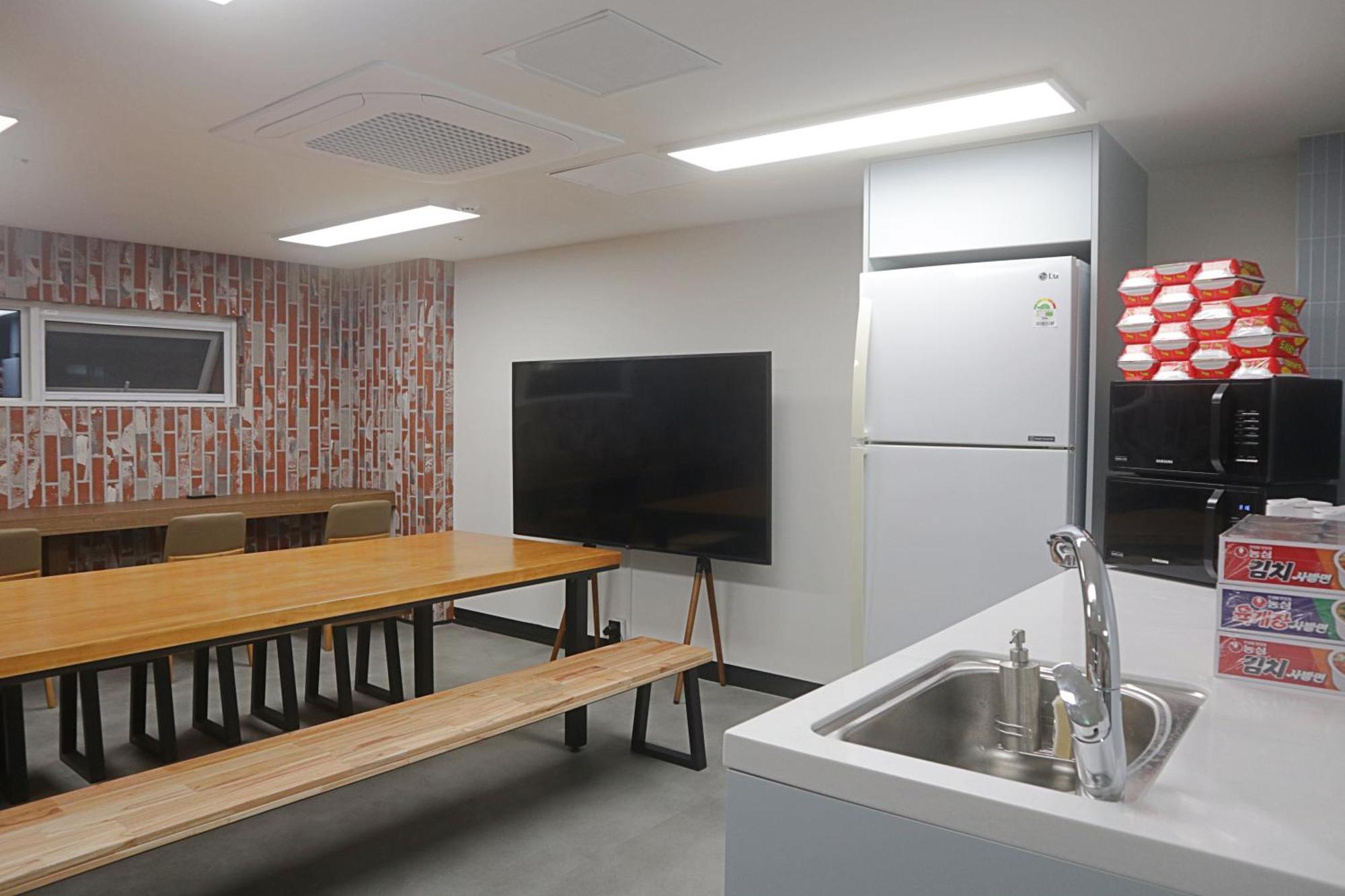 Sokcho Station Hostel ภายนอก รูปภาพ